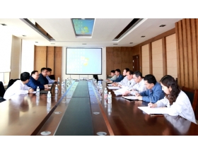 标题：中国农机院总经济师马敬春一行莅临内蒙古华德牧草机械有限责任公司进行ERP调研
浏览次数：6193
发表时间：2019-03-22