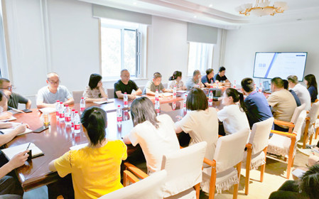 标题：研究中心召开研发工作推进会暨落实“十四五”规划研讨交流会
浏览次数：910
发表时间：2024-07-23